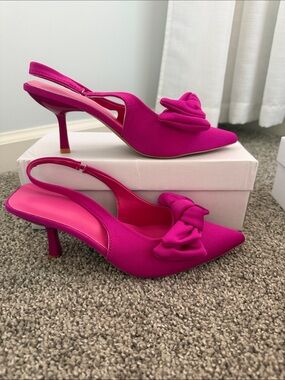 Fuchsia Slingback Pointed-Toe Heels with Knotted Bow